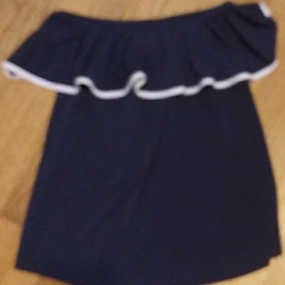 Top - Picture 2 of 2